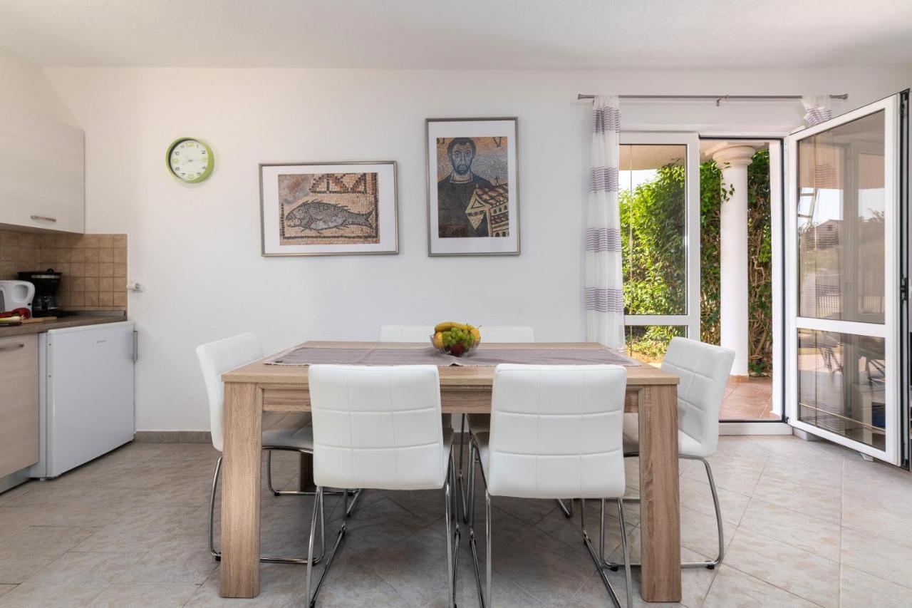 Apartments Oliva Porec Ngoại thất bức ảnh