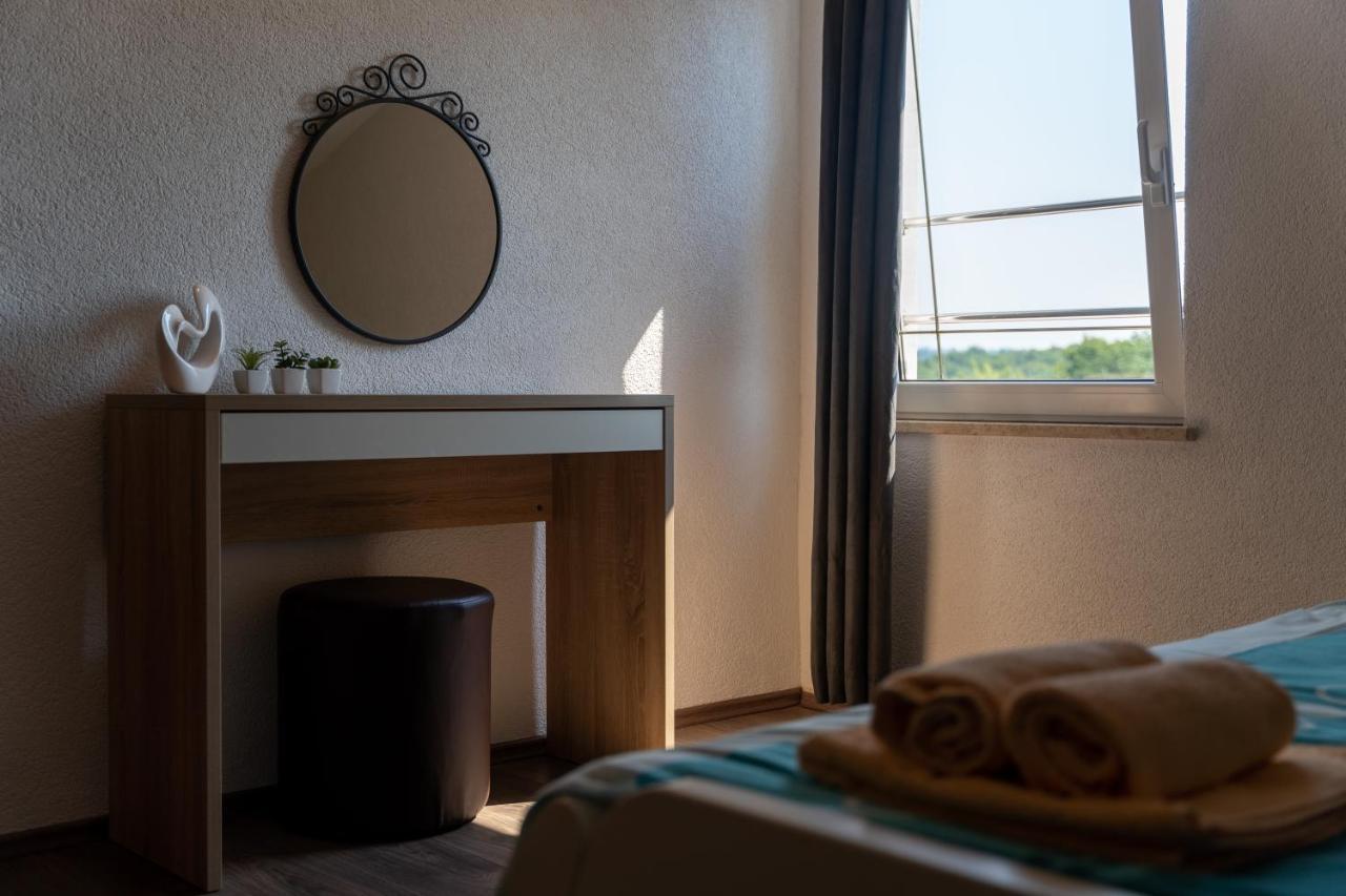 Apartments Oliva Porec Ngoại thất bức ảnh